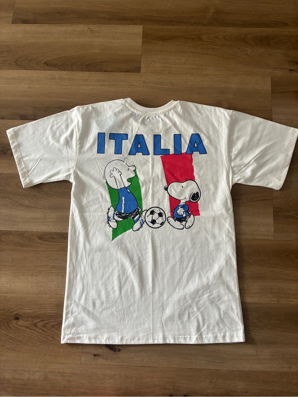 Peanuts Snoopy Italia Soccer Graphic Tee White Shirt NWOT Size Medium